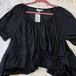 Adorable flyaway top in charcoal grey